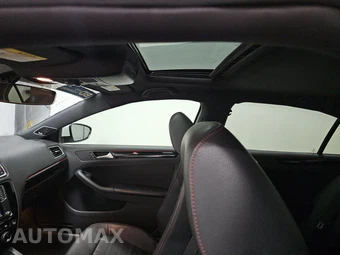 2017 Volkswagen Jetta GLI – miniatura 18