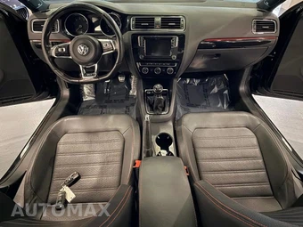2017 Volkswagen Jetta GLI - miniatura 21