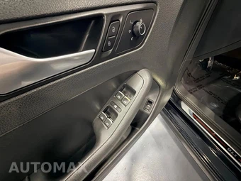 2017 Volkswagen Jetta GLI - miniatura 33