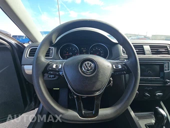 2017 Volkswagen Jetta S – miniatura 10