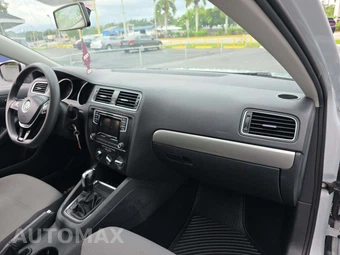 2017 Volkswagen Jetta S – miniatura 16