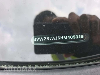 2017 Volkswagen Jetta S – miniatura 2