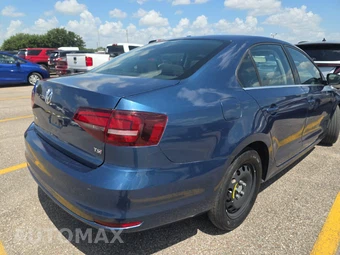 2017 Volkswagen Jetta S – miniatura 4