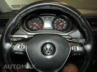 2017 Volkswagen Jetta SE - miniatura 11