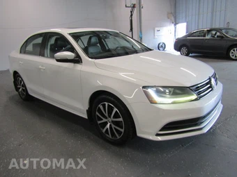 2017 Volkswagen Jetta SE - miniatura 3