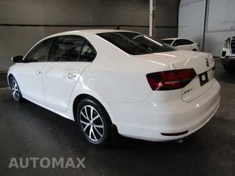 2017 Volkswagen Jetta SE - miniatura 4