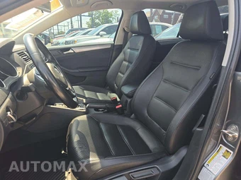 2017 Volkswagen Jetta SE – miniatura 6