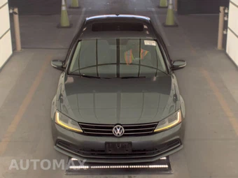 2017 Volkswagen Jetta SE - miniatura 2