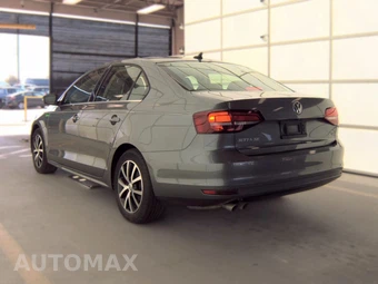 2017 Volkswagen Jetta SE - miniatura 6