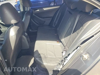 2017 Volkswagen Jetta SE – miniatura 13