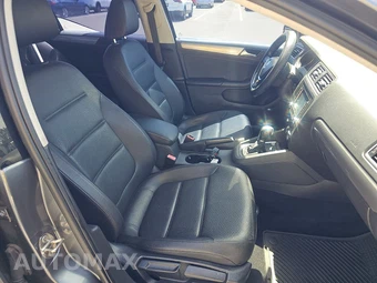 2017 Volkswagen Jetta SE – miniatura 8