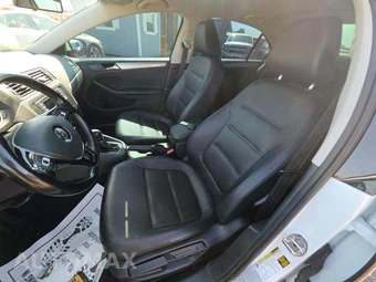 2017 Volkswagen Jetta SE - miniatura 6