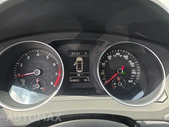2017 Volkswagen Jetta SE – miniatura 12