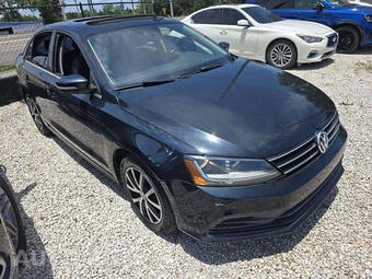 2017 Volkswagen Jetta SE – miniatura 4