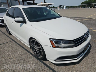 2017 Volkswagen Jetta SE – miniatura 3