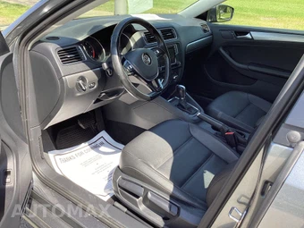 2017 Volkswagen Jetta SE - miniatura 9