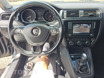 2017 Volkswagen Jetta SEL – miniatura 10