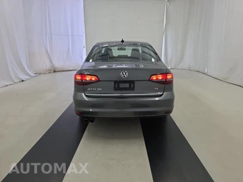 2017 Volkswagen Jetta SEL - miniatura 5