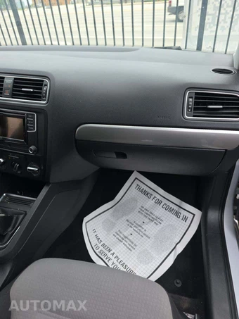 2017 Volkswagen Jetta Trendline – miniatura 19