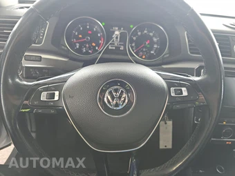 2017 Volkswagen Passat 1.8T R-Line w/Comfort Pkg - miniatura 10