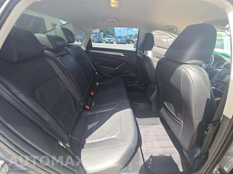 2017 Volkswagen Passat 1.8T R-Line w/Comfort Pkg - miniatura 13