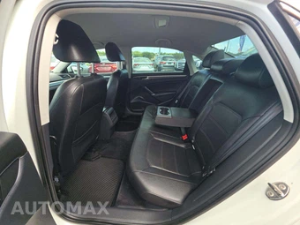 2017 Volkswagen Passat 1.8T R-Line w/Comfort Pkg - miniatura 13
