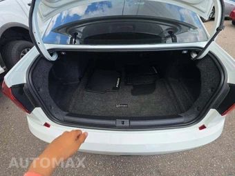 2017 Volkswagen Passat 1.8T R-Line w/Comfort Pkg - miniatura 14
