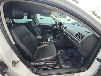2017 Volkswagen Passat 1.8T R-Line w/Comfort Pkg - miniatura 18