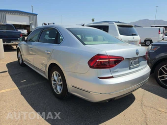 2017 Volkswagen Passat 1.8T S - miniatura 2