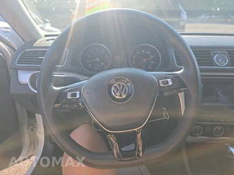 2017 Volkswagen Passat 1.8T S – miniatura 10