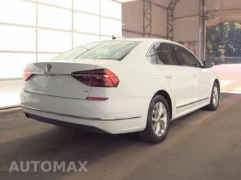 2017 Volkswagen Passat 1.8T S – miniatura 4