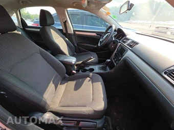 2017 Volkswagen Passat 1.8T S – miniatura 8