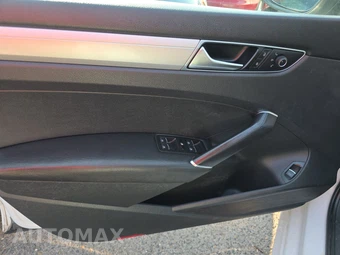 2017 Volkswagen Passat 1.8T S – miniatura 9