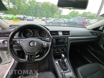 2017 Volkswagen Passat 1.8T SE – miniatura 11
