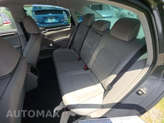 2017 Volkswagen Passat 1.8T SE - miniatura 13