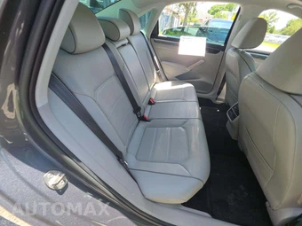 2017 Volkswagen Passat 1.8T SE - miniatura 16