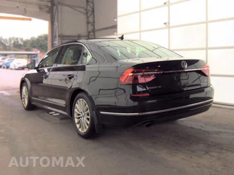 2017 Volkswagen Passat 1.8T SE – miniatura 8