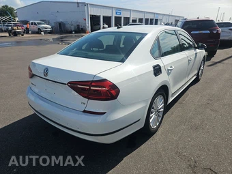 2017 Volkswagen Passat 1.8T SE - miniatura 4