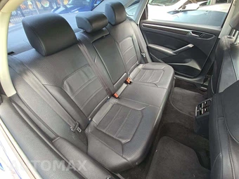 2017 Volkswagen Passat 1.8T SE – miniatura 16