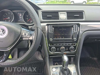 2017 Volkswagen Passat 1.8T SE w/Technology – miniatura 10
