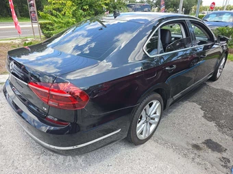 2017 Volkswagen Passat 1.8T SE w/Technology – miniatura 3
