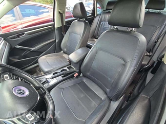 2017 Volkswagen Passat 1.8T SE w/Technology – miniatura 6