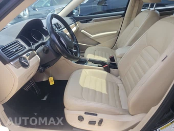 2017 Volkswagen Passat 1.8T SEL Premium - miniatura 7