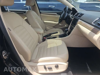 2017 Volkswagen Passat 1.8T SEL Premium - miniatura 8