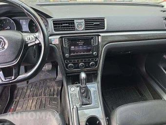 2017 Volkswagen Passat 1.8T SEL Premium – miniatura 10