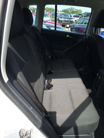 2017 Volkswagen Tiguan Limited – miniatura 16