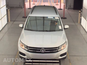 2017 Volkswagen Tiguan S - miniatura 2