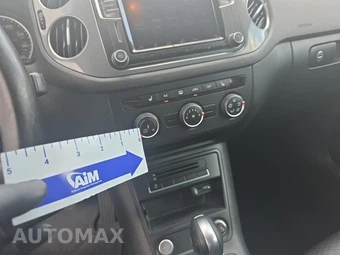 2017 Volkswagen Tiguan S – miniatura 25