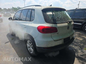 2017 Volkswagen Tiguan S – miniatura 2