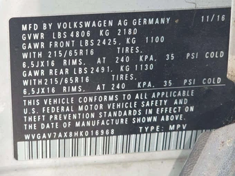 2017 Volkswagen Tiguan S – miniatura 5